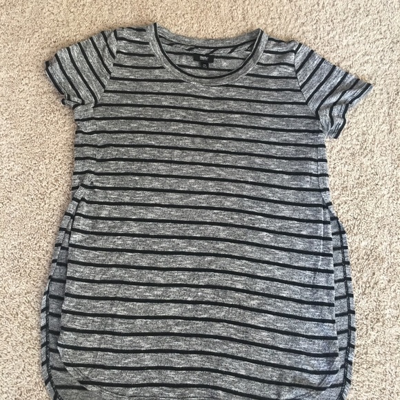 Striped Tee with Side Slits - Picture 3 of 5
